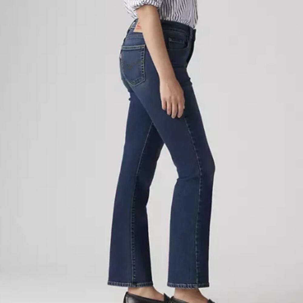 Levi's | NWT 725 Kick Bootcut Jeans | Women's 28x27